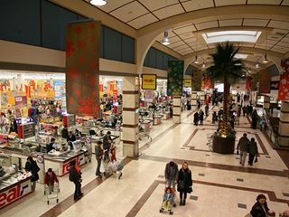 M1 Kartal Shopping Centre interior