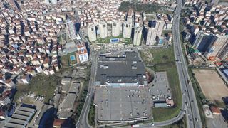 Aerial view of M1 Kartal Shopping Center